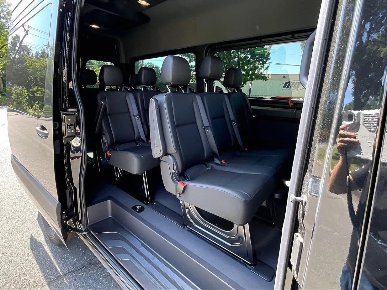 Mercedes-Benz Sprinter Passenger Van Select 2500 Standard Roof I4 Diesel HO 144" AWD 2025 — side view