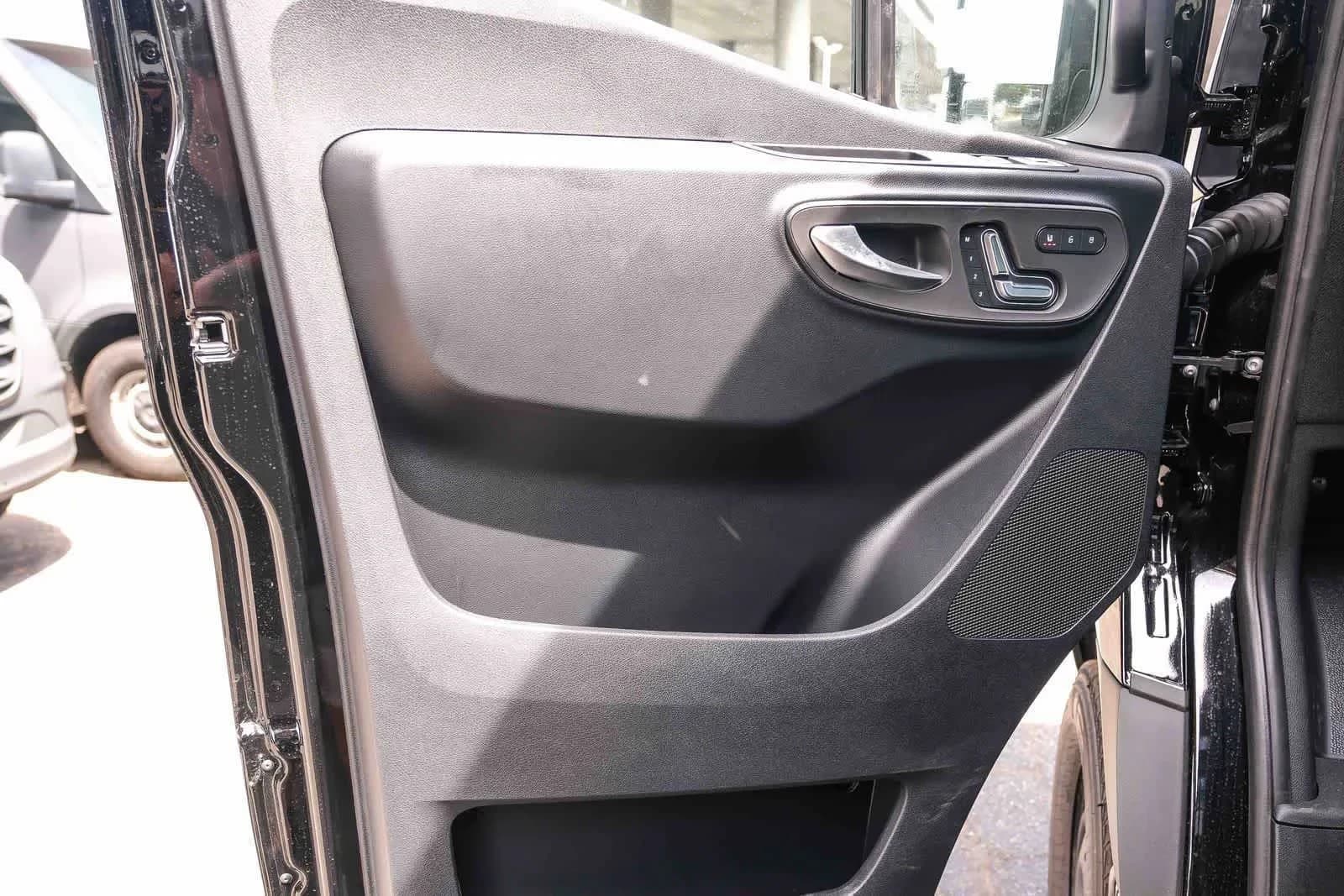 Mercedes-Benz Sprinter Passenger Van Select 2500 Standard Roof I4 Diesel HO 144" AWD 2026 — side view