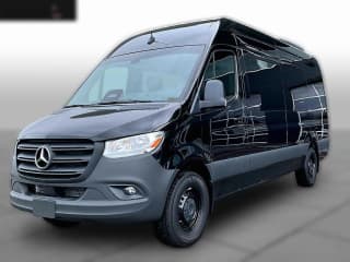 Mercedes-Benz Sprinter Passenger Van High Roof 4-Cyl Diesel HO 2500 High Roof I4 Diesel HO 170" RWD