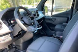 Mercedes-Benz Sprinter Passenger Van High Roof 4-Cyl Diesel HO 2500 High Roof I4 Diesel HO 170" RWD 2026 — side view
