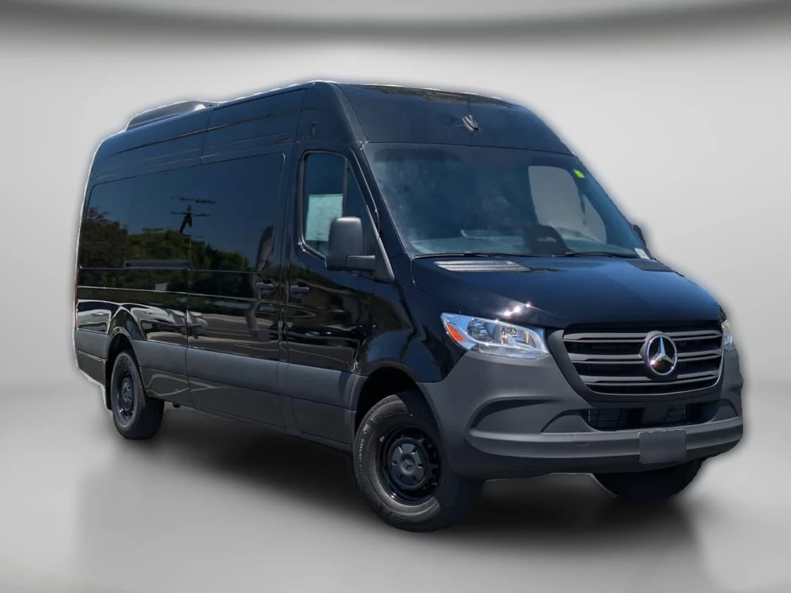 Mercedes-Benz Sprinter Passenger Van High Roof 4-Cyl Diesel HO 2500 High Roof I4 Diesel HO 170" RWD 2025 — side view