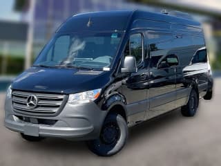 Mercedes-Benz Sprinter Passenger Van High Roof 4-Cyl Diesel HO 2500 High Roof I4 Diesel HO 170" RWD