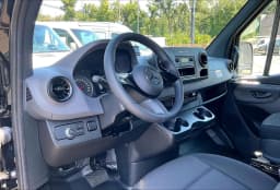 Mercedes-Benz Sprinter Passenger Van High Roof 4-Cyl Diesel HO 2500 High Roof I4 Diesel HO 170" RWD 2026 — side view