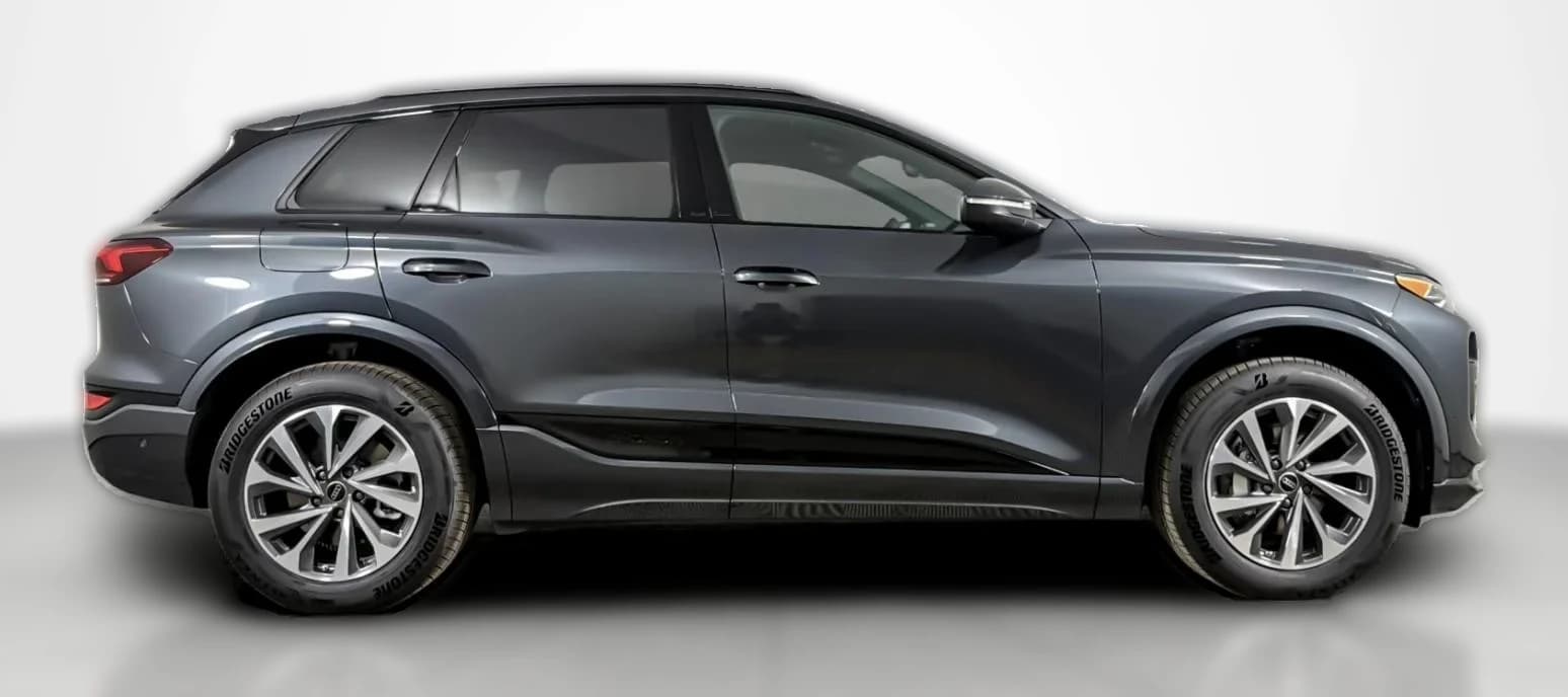 Audi Q6 e-tron Premium quattro 2027 — side view