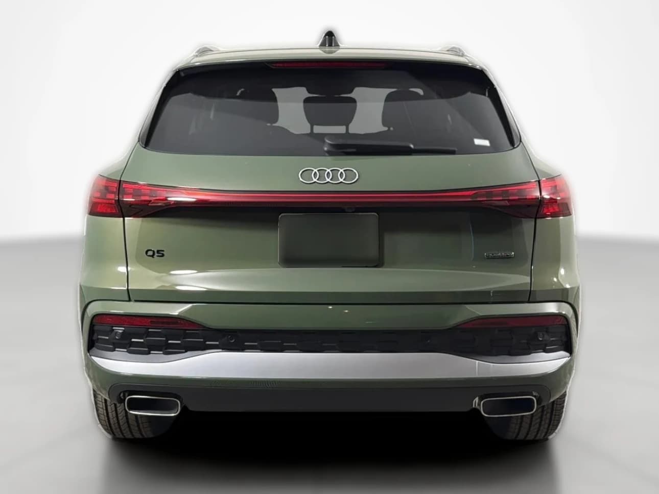 Audi Q5 Premium 2.0 TFSI quattro 2026 — side view