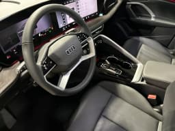 Audi Q5 Premium 2.0 TFSI quattro 2026 — side view