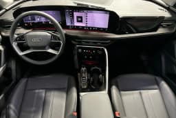 Audi Q5 Premium 2.0 TFSI quattro 2026 — side view