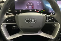 Audi Q5 Premium 2.0 TFSI quattro 2026 — side view