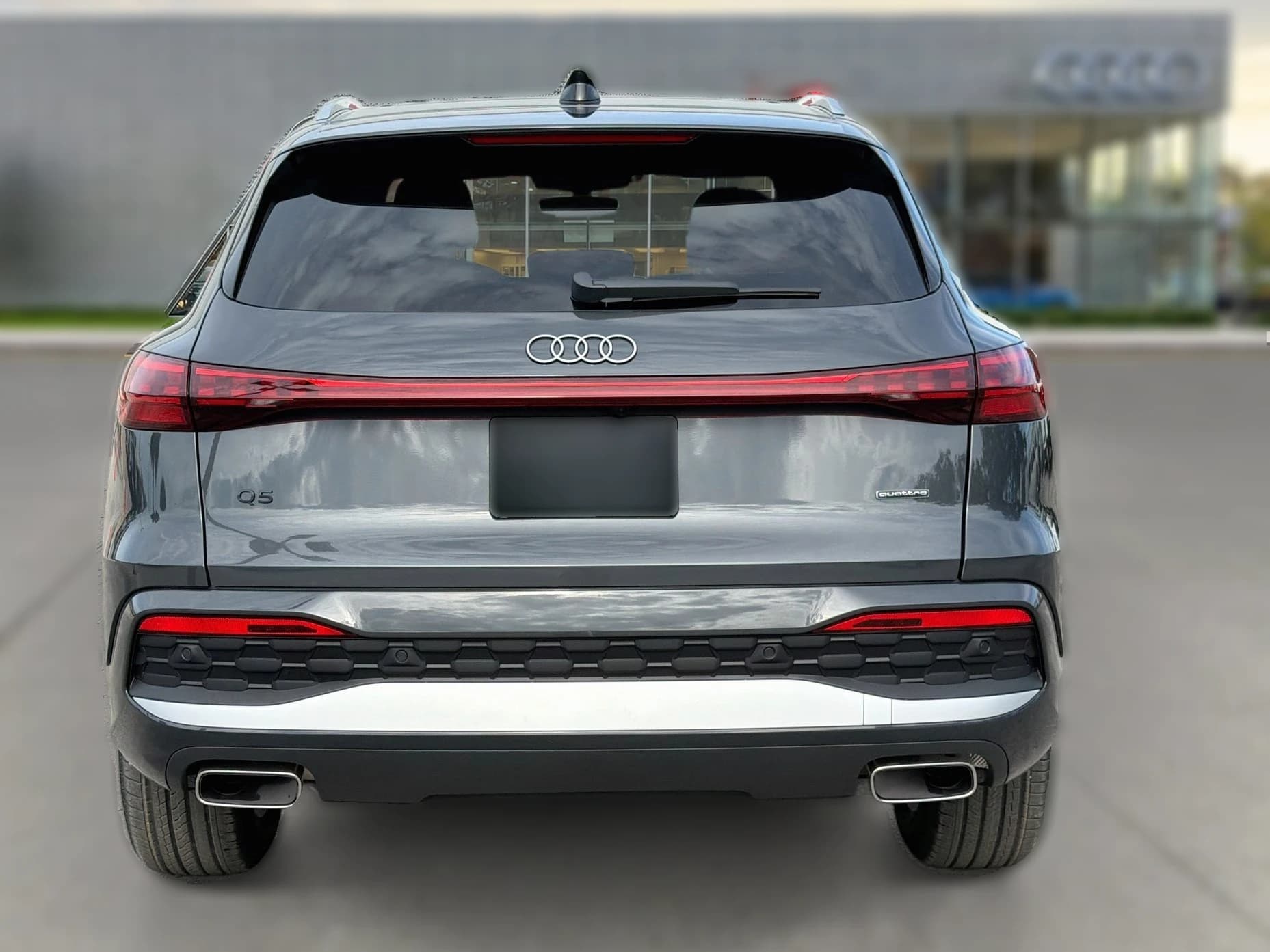Audi Q5 Premium 2.0 TFSI quattro 2026 — side view