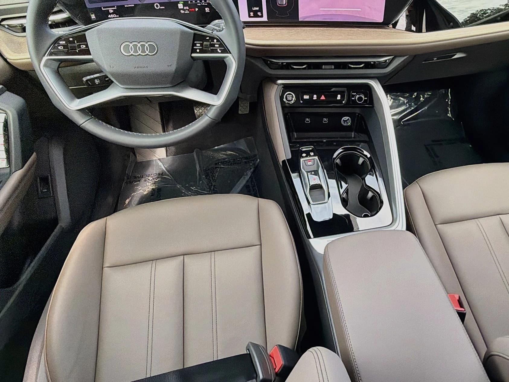Audi Q5 Premium 2.0 TFSI quattro 2026 — side view