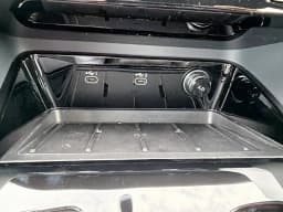 Audi Q5 Premium 2.0 TFSI quattro 2026 — side view