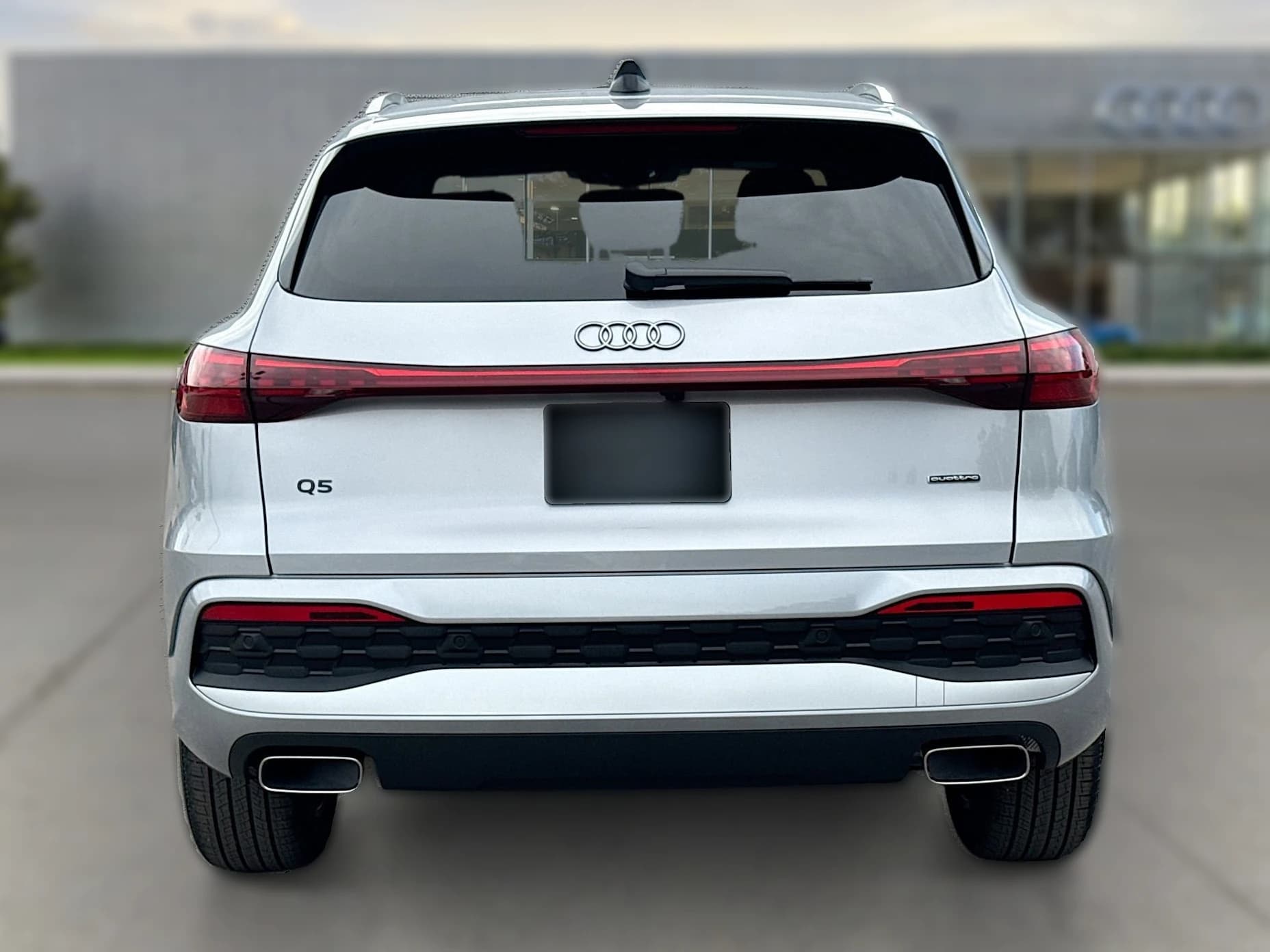 Audi Q5 Premium 2.0 TFSI quattro 2026 — side view