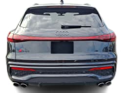 Audi SQ5 Premium Plus 3.0 TFSI quattro 2026 — side view