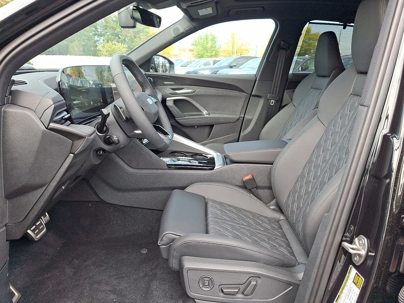 Audi SQ5 Premium Plus 3.0 TFSI quattro 2026 — side view