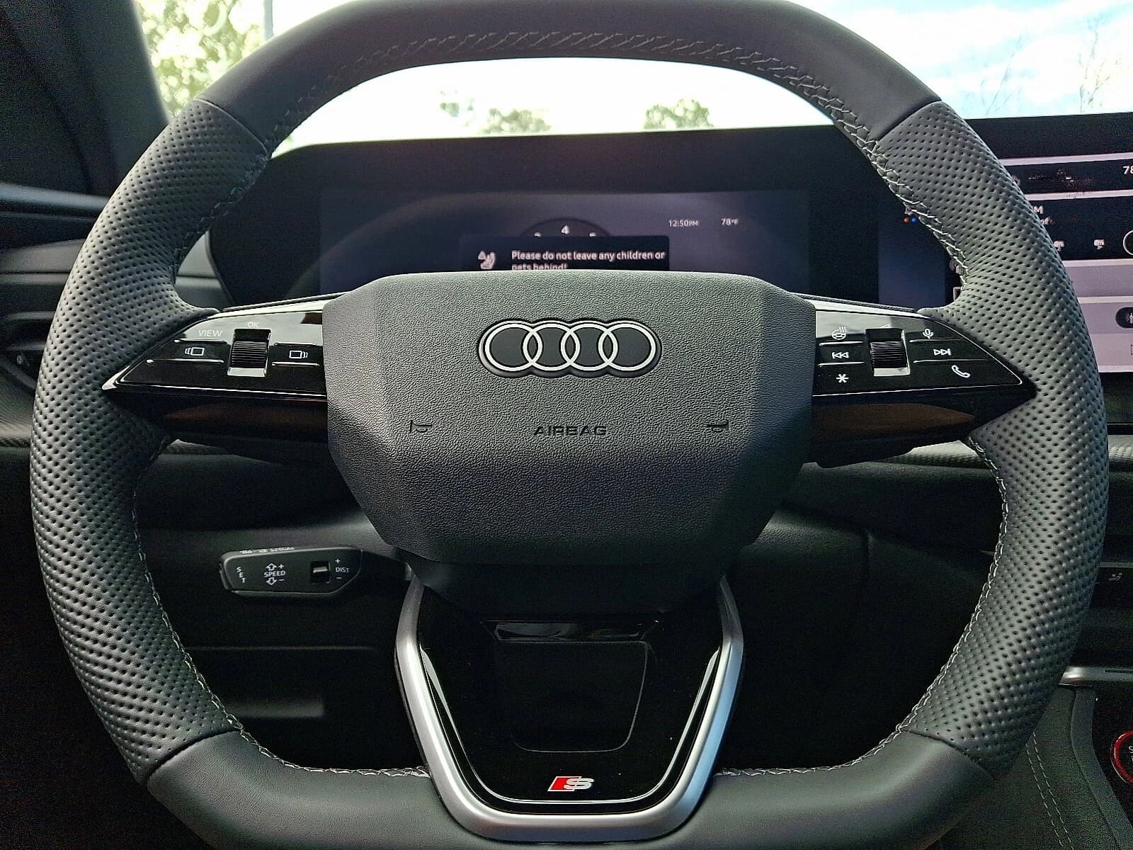 Audi SQ5 Premium Plus 3.0 TFSI quattro 2026 — side view