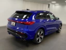 Audi SQ5 Prestige 3.0 TFSI quattro 2026 — side view