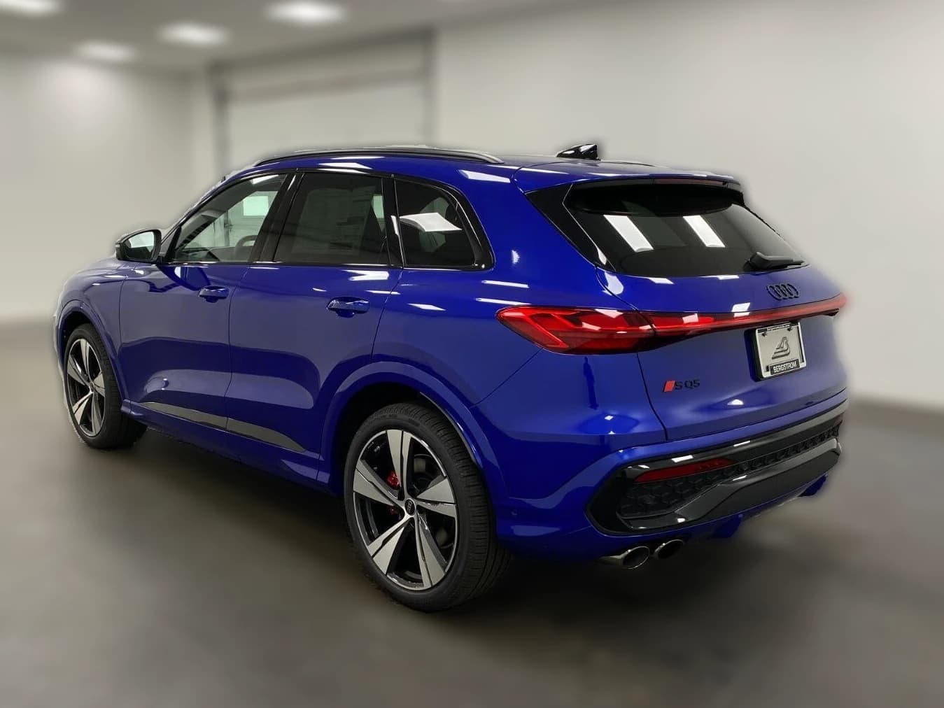 Audi SQ5 Prestige 3.0 TFSI quattro 2026 — side view
