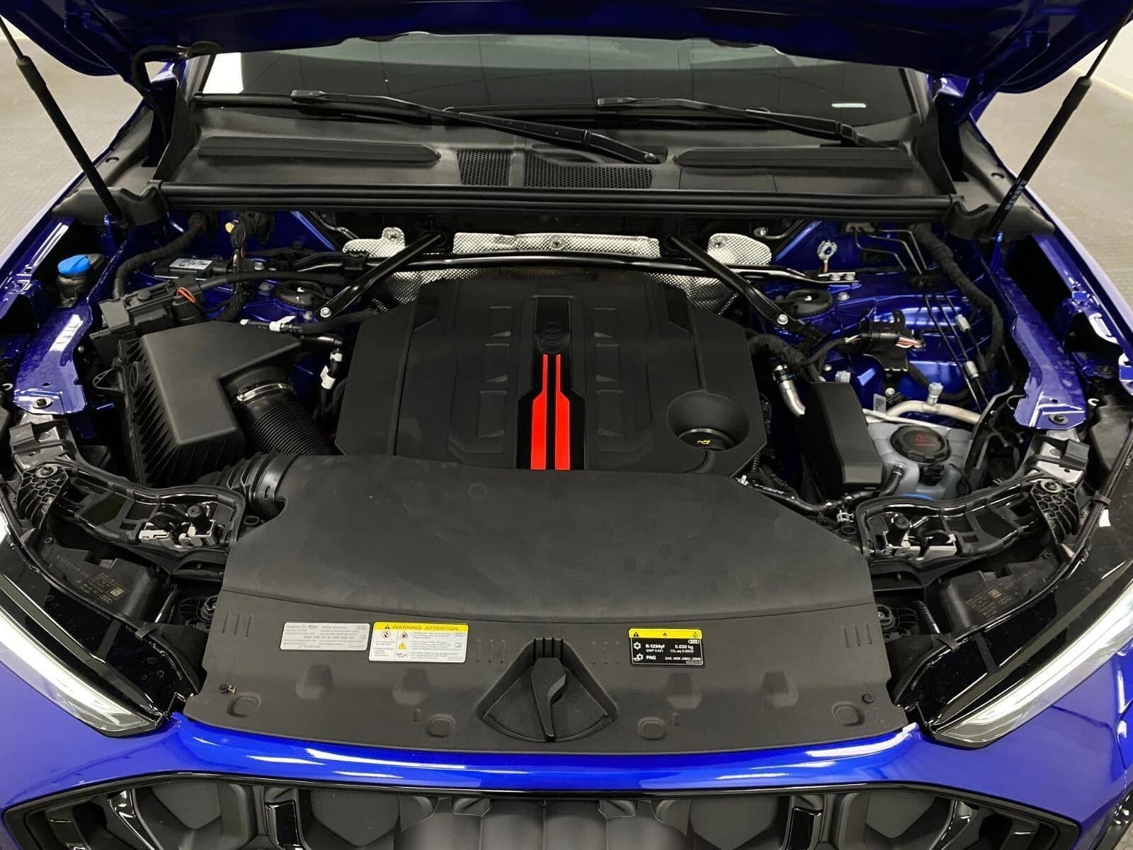 Audi SQ5 Prestige 3.0 TFSI quattro 2026 — side view