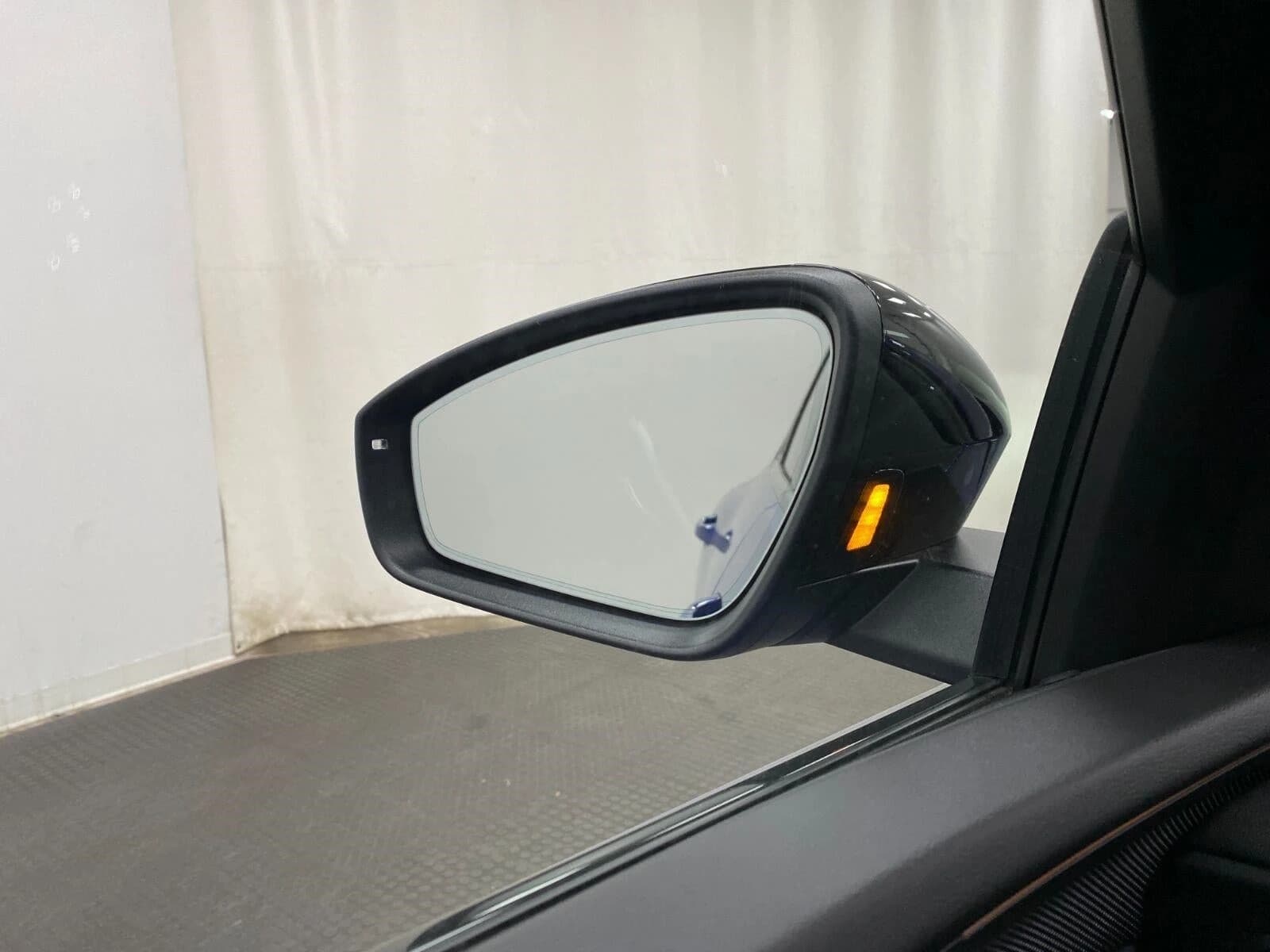 Audi SQ5 Prestige 3.0 TFSI quattro 2026 — side view