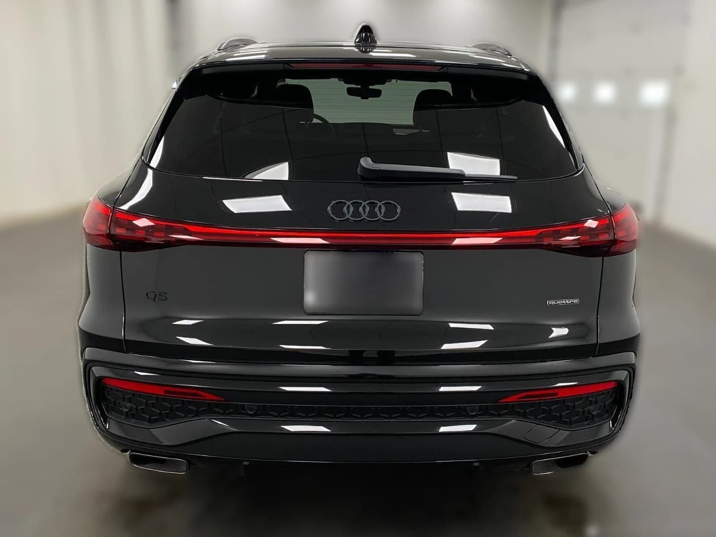 Audi Q5 Premium 2.0 TFSI quattro 2026 — side view