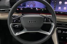 Audi Q5 Premium 2.0 TFSI quattro 2026 — side view