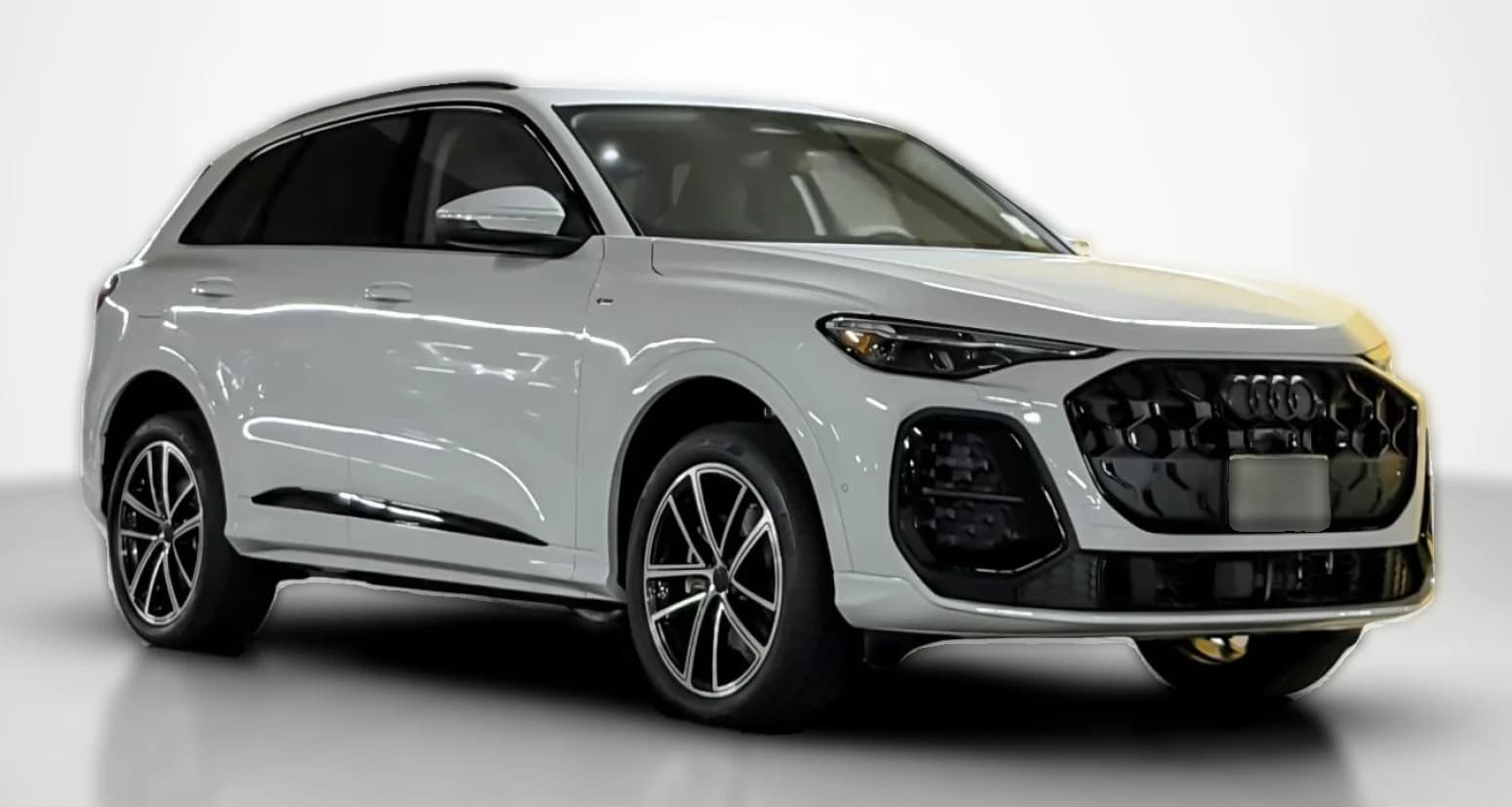 Audi Q5 Premium 2.0 TFSI quattro 2026 — side view