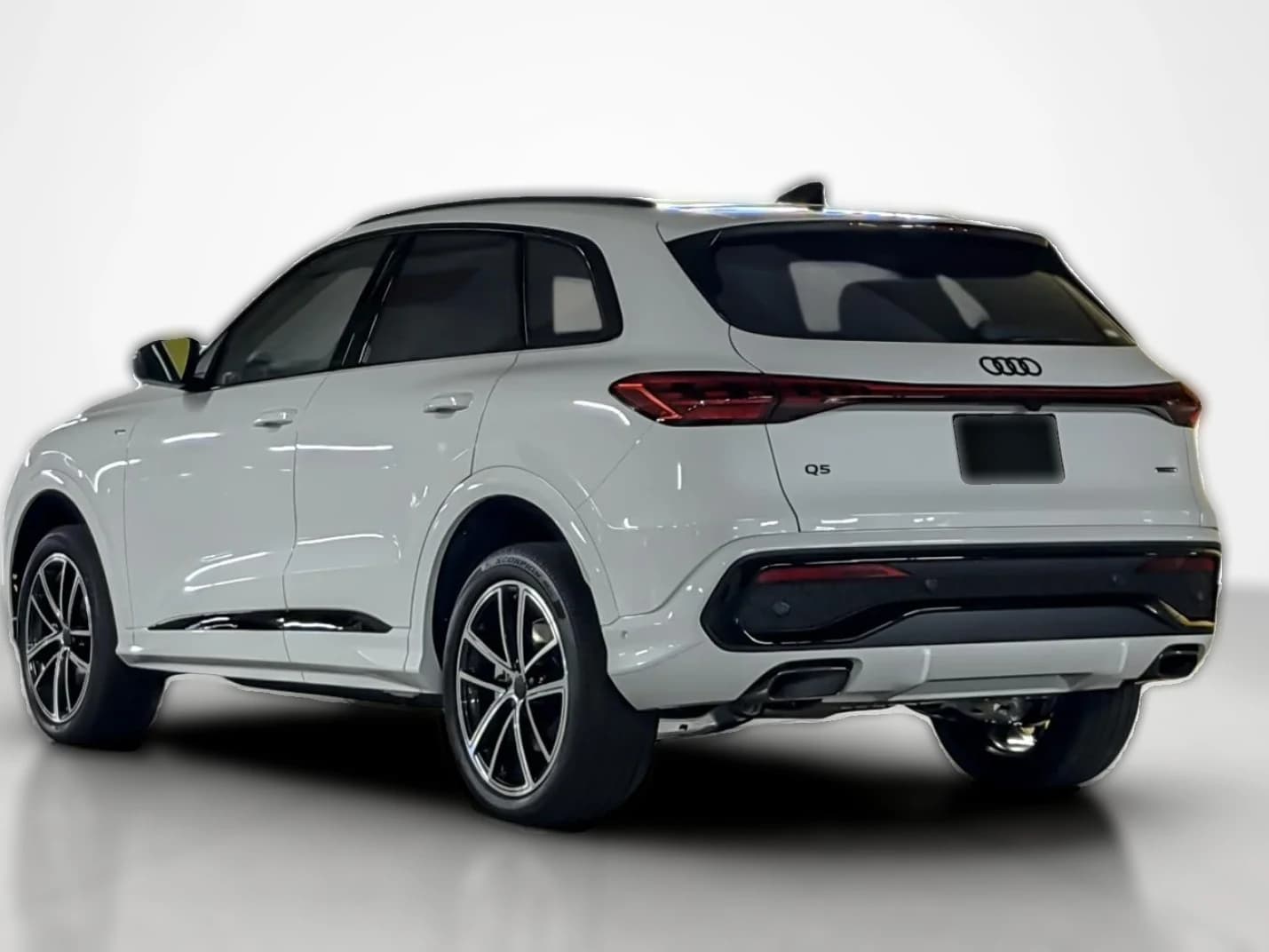 Audi Q5 Premium 2.0 TFSI quattro 2026 — side view