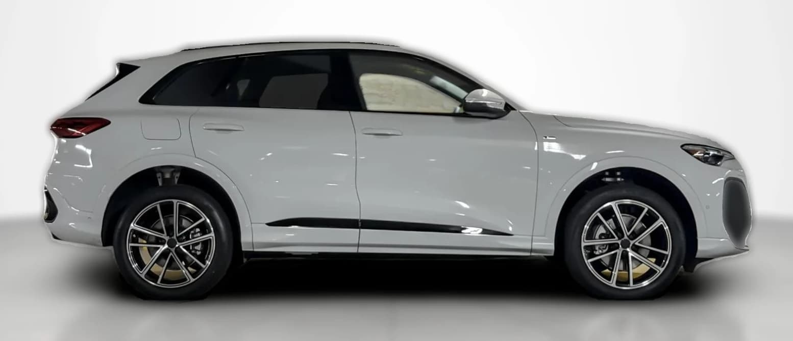 Audi Q5 Premium 2.0 TFSI quattro 2026 — side view