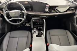 Audi Q5 Premium Plus 2.0 TFSI quattro 2026 — side view