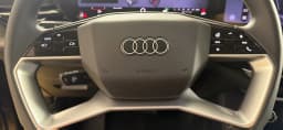 Audi Q5 Premium Plus 2.0 TFSI quattro 2026 — side view