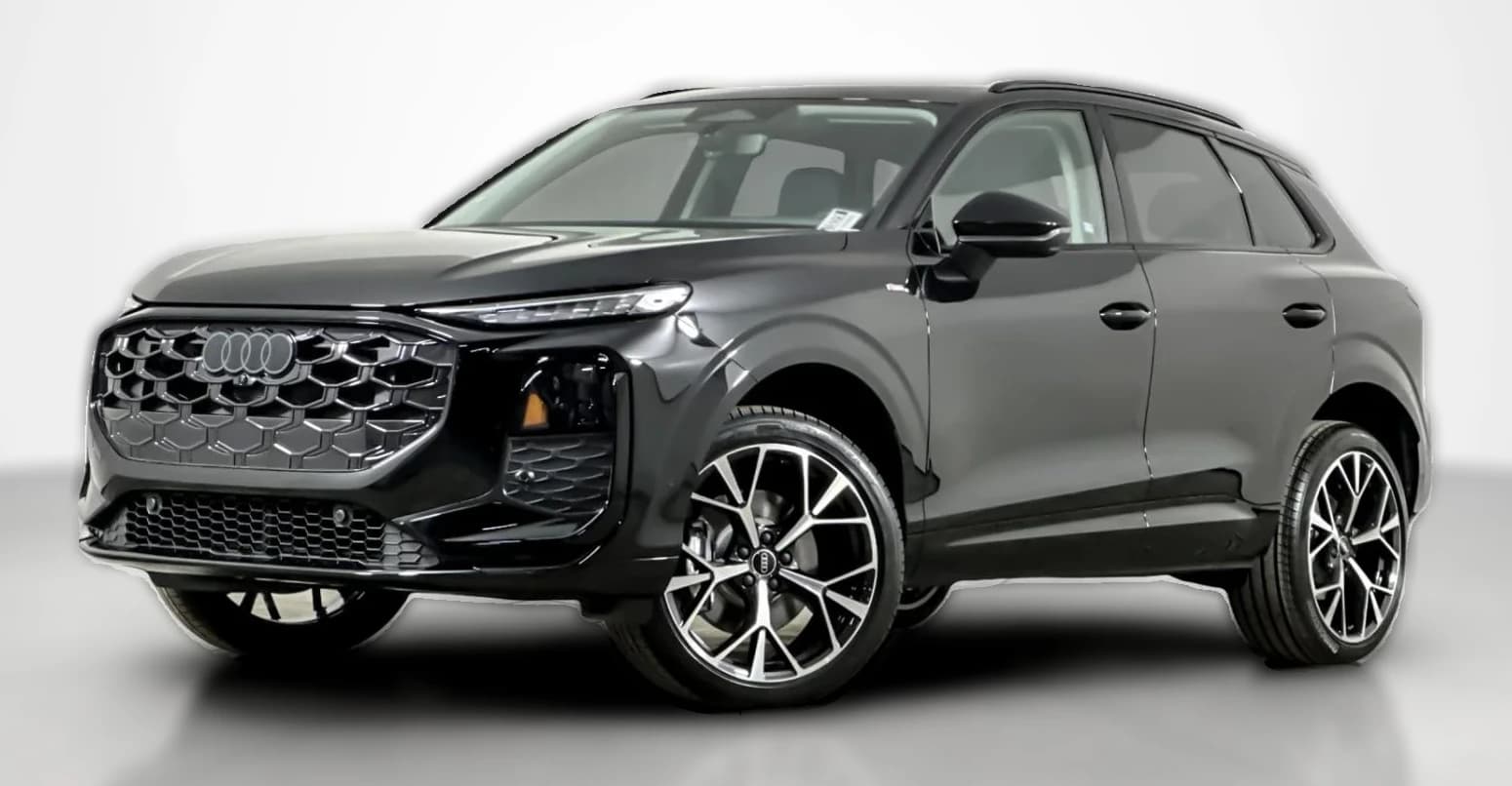 Audi Q3 S line quattro 2026 — side view