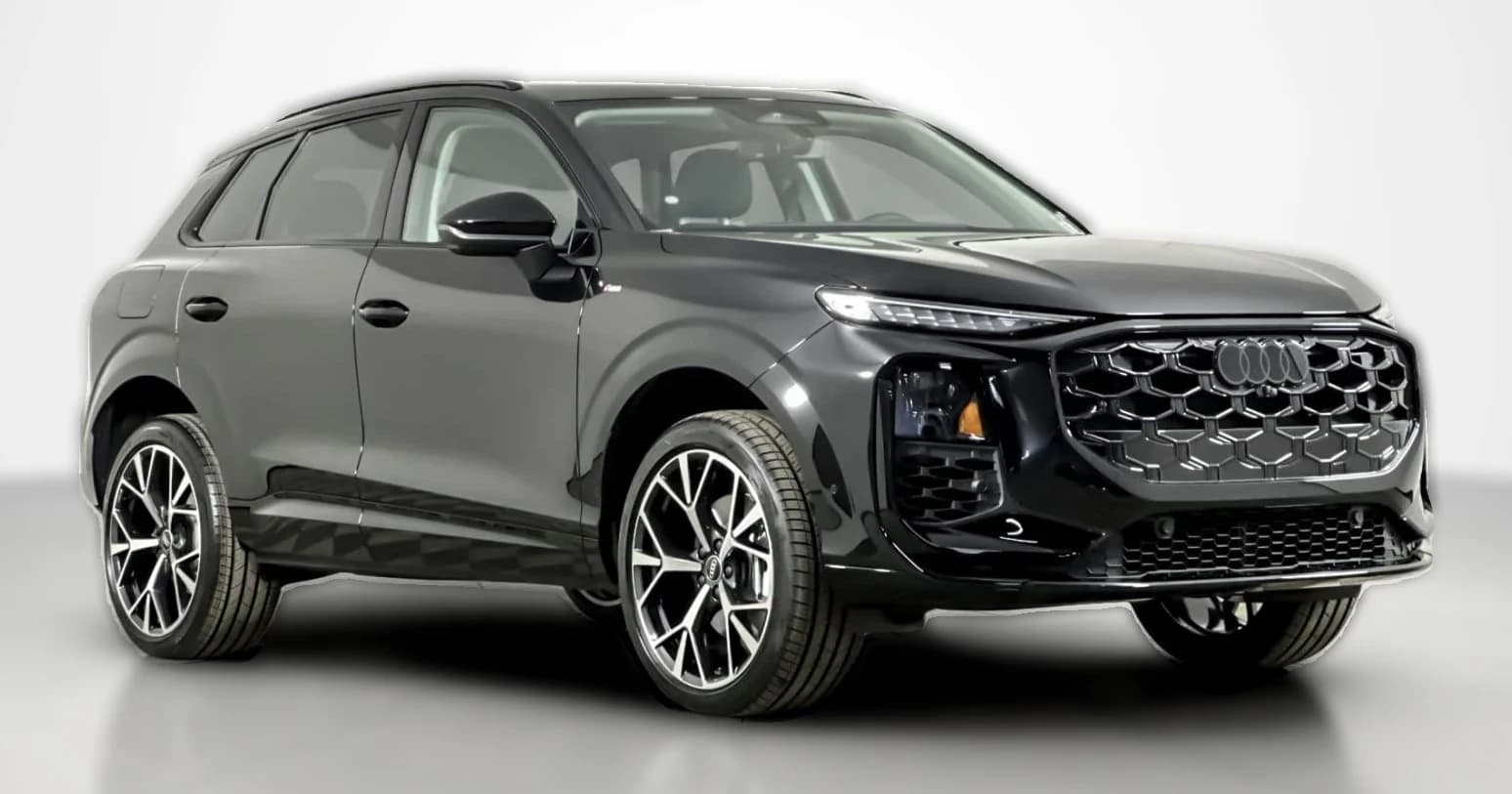 Audi Q3 S line quattro 2026 — side view