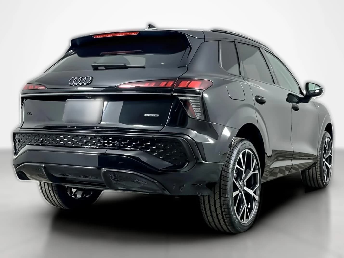 Audi Q3 S line quattro 2026 — side view
