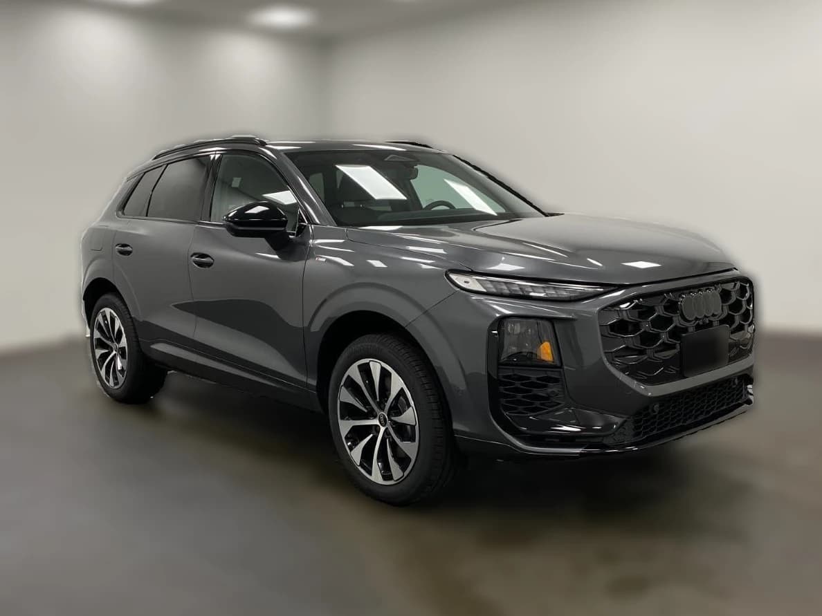 Audi Q3 S line quattro 2026 — side view