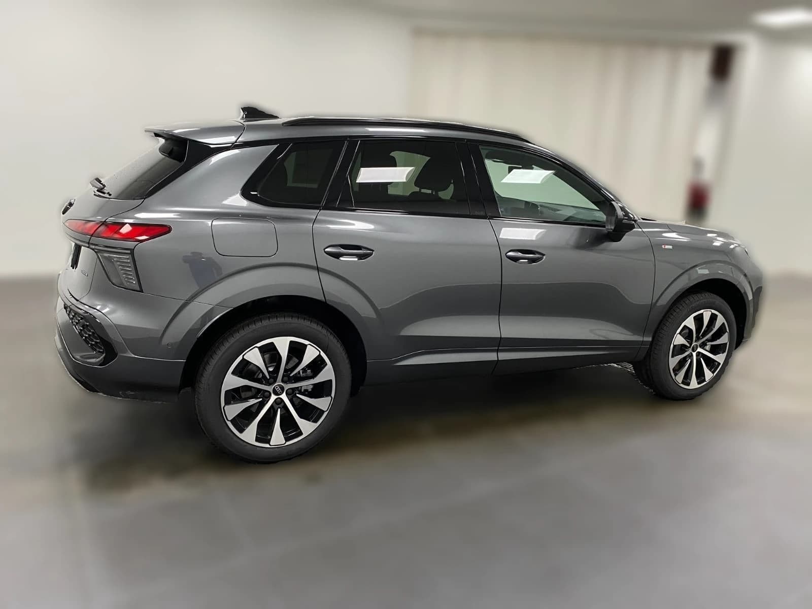 Audi Q3 S line quattro 2026 — side view