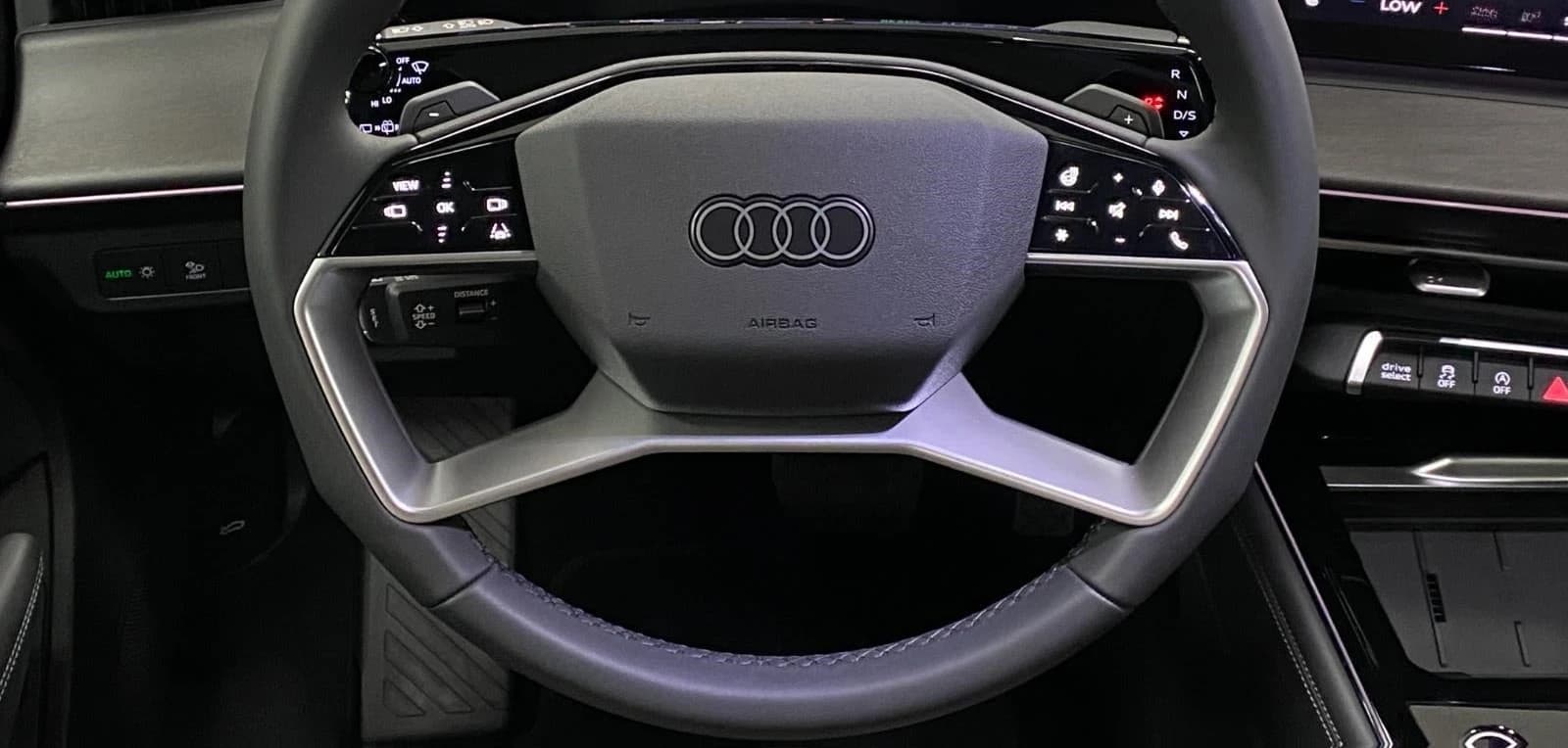 Audi Q3 S line quattro 2026 — side view