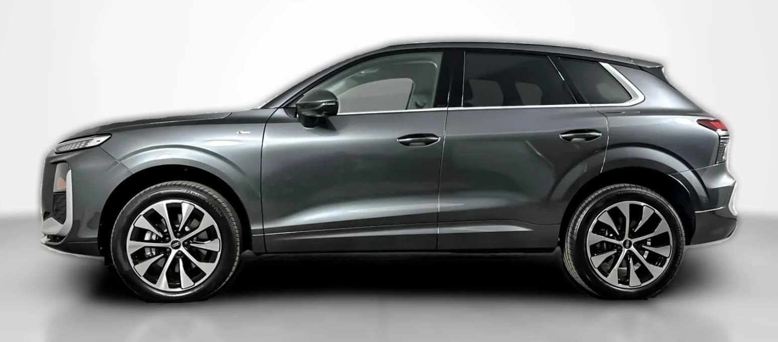 Audi Q3 S line quattro 2026 — side view