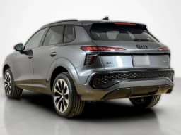 Audi Q3 S line quattro 2026 — side view