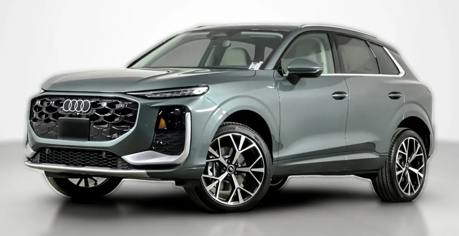 Audi Q3 S line quattro 2026 — side view