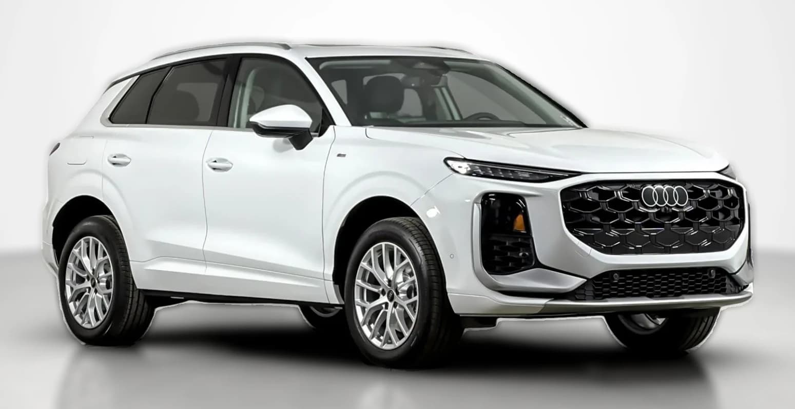 Audi Q3 S line quattro 2026 — side view