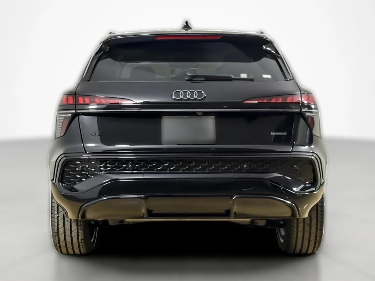 Audi Q3 S line quattro 2026 — side view