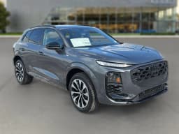 Audi Q3 S line quattro 2026 — side view
