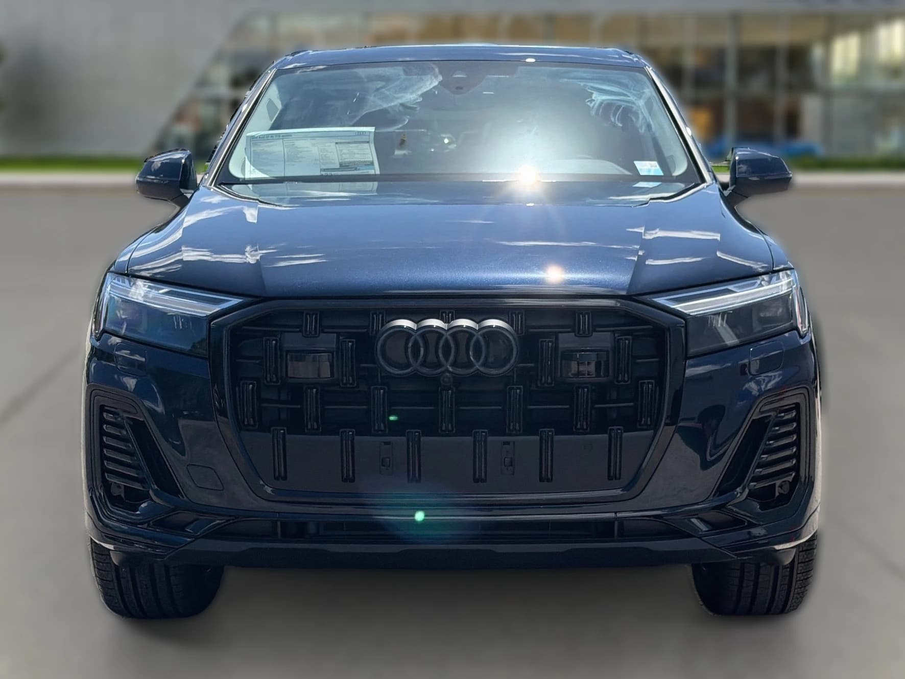 Audi Q7 Premium 45 quattro 2026 — side view