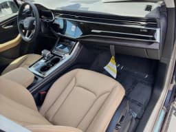 Audi Q7 Premium 45 quattro 2026 — side view