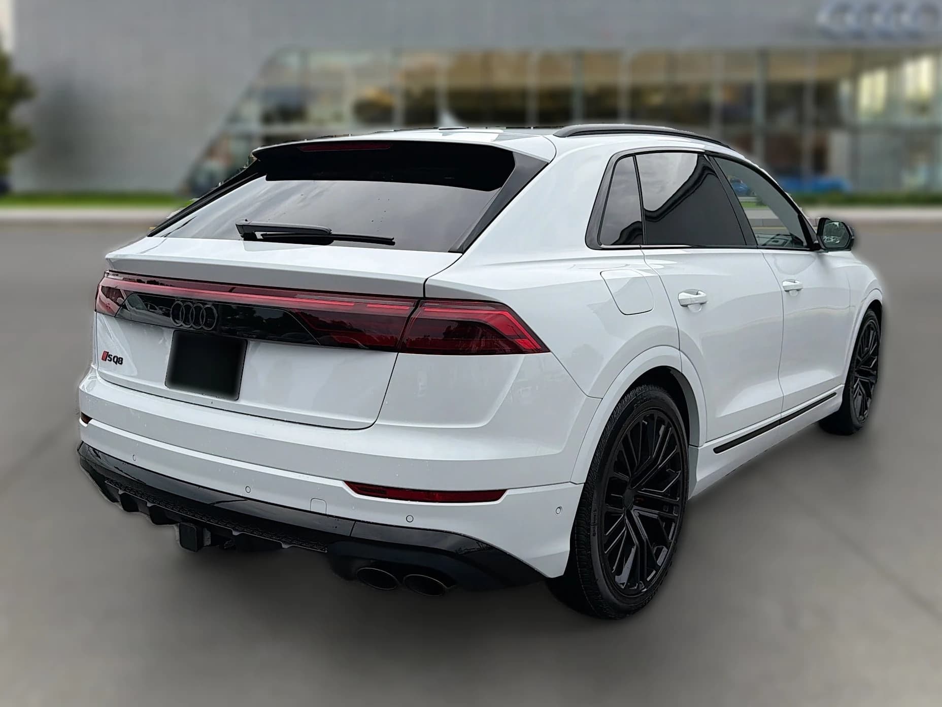 Audi SQ8 Premium Plus quattro 2026 — side view