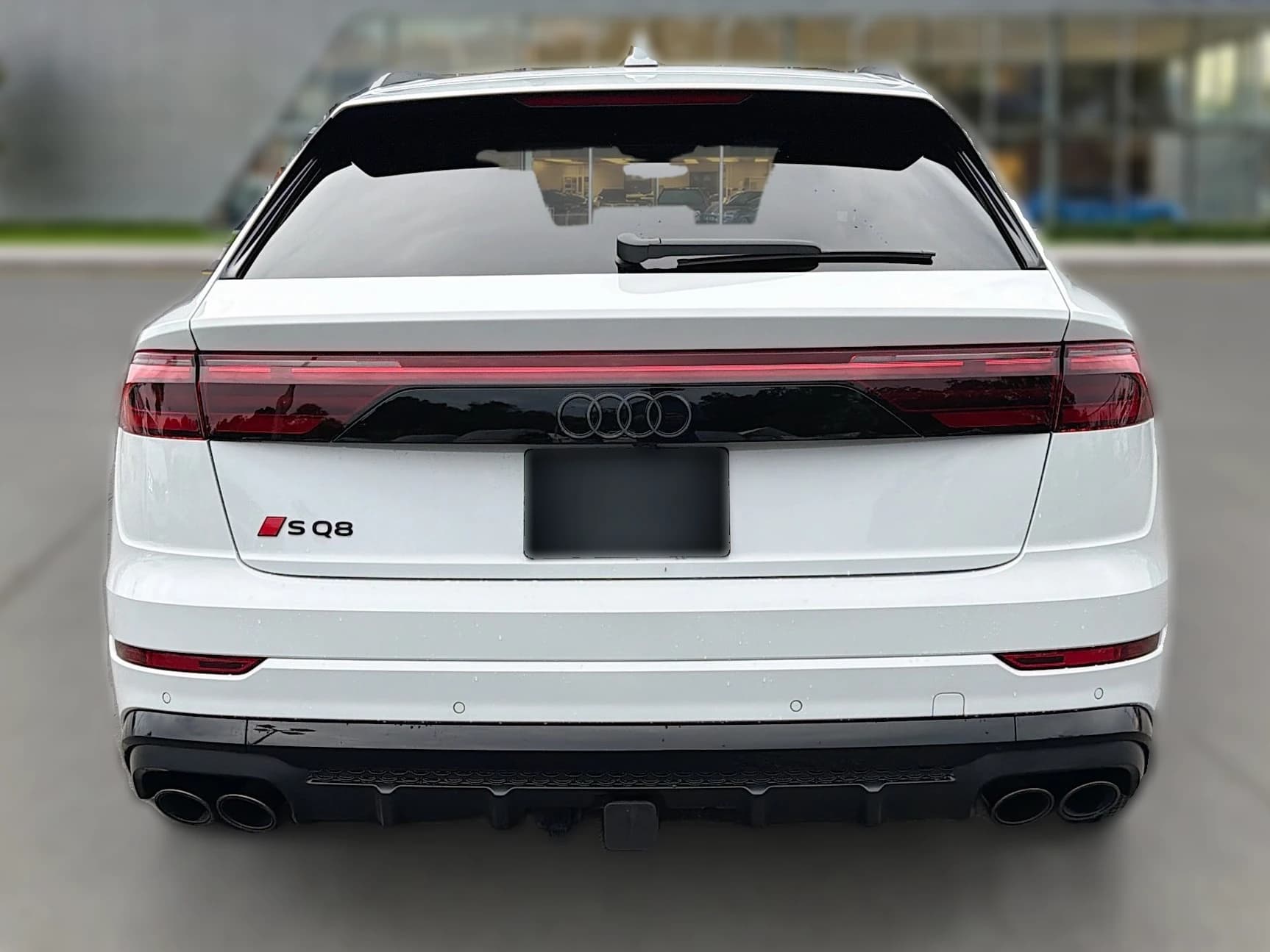 Audi SQ8 Premium Plus quattro 2026 — side view
