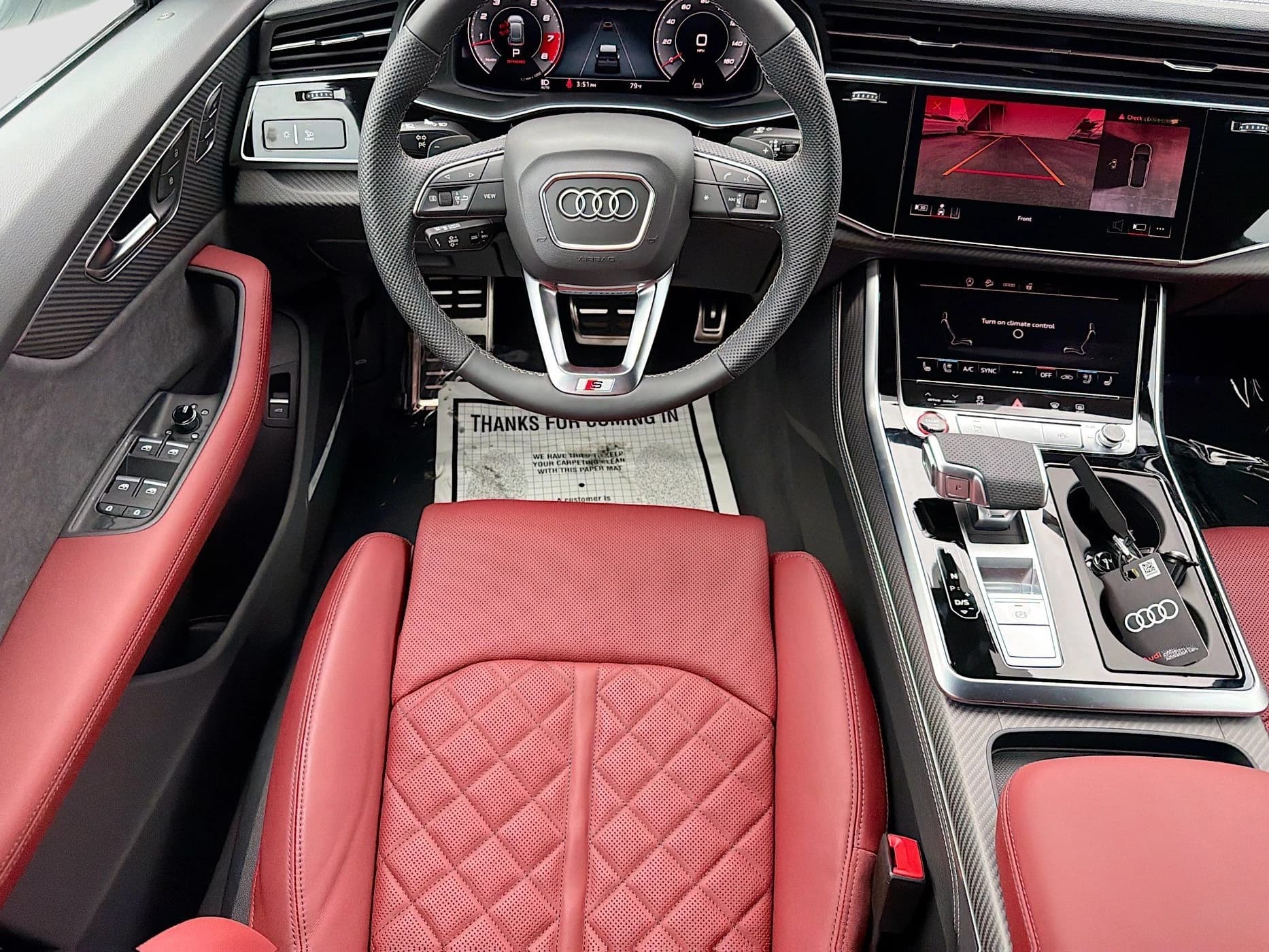 Audi SQ8 Premium Plus quattro 2026 — side view