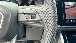 Audi SQ8 Premium Plus quattro 2026 — side view