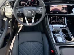 Audi SQ7 Premium Plus quattro 2026 — side view