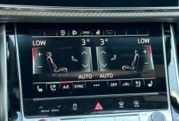 Audi SQ7 Premium Plus quattro 2026 — side view
